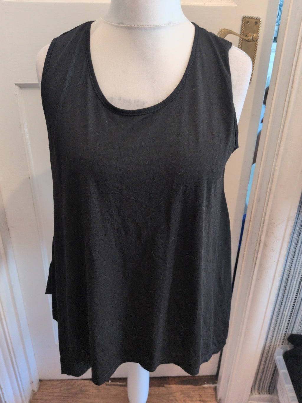 Ladies Emery Rose Size XL Black Sleeveless Waterfall Blouse