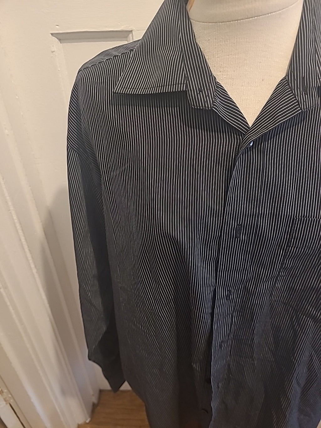 Mens Cedarwood State Size 16" Black/White Striped Long Sleeved Shirt