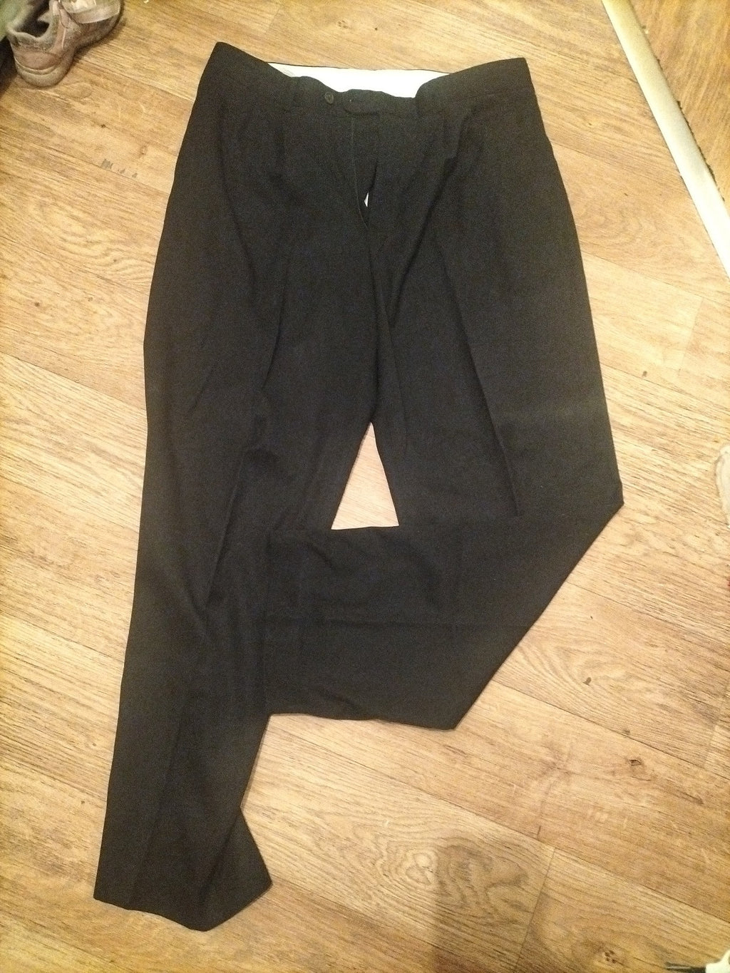 Mens Arcadia Size 36R Black Trousers