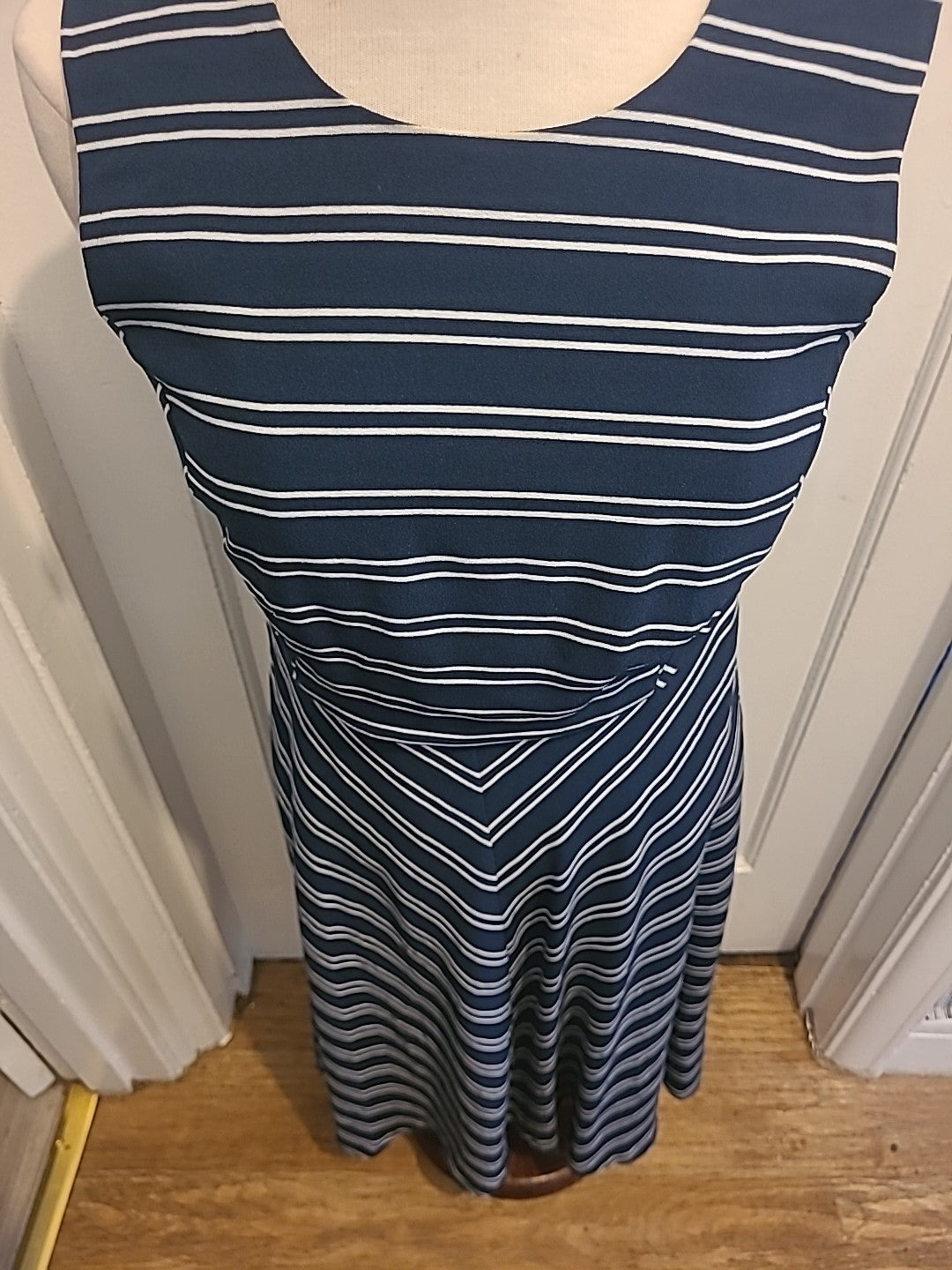 Ladies Debenhams Size 12 Navy And White Striped Sleeveless Dress