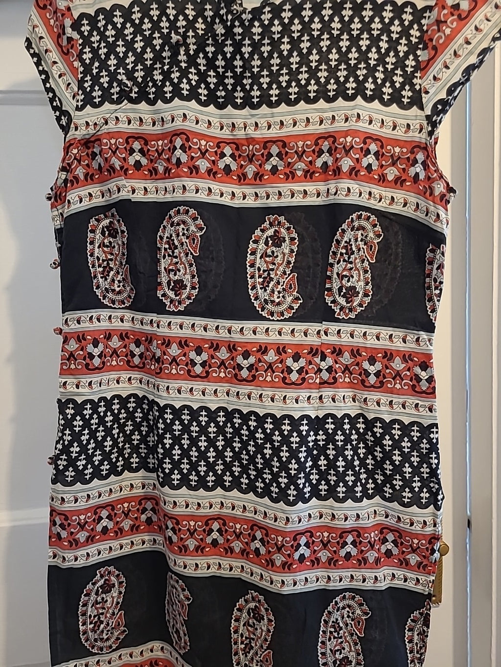 Ladies Kien Size Medium Black Pink Aztec Sleeveless Dress