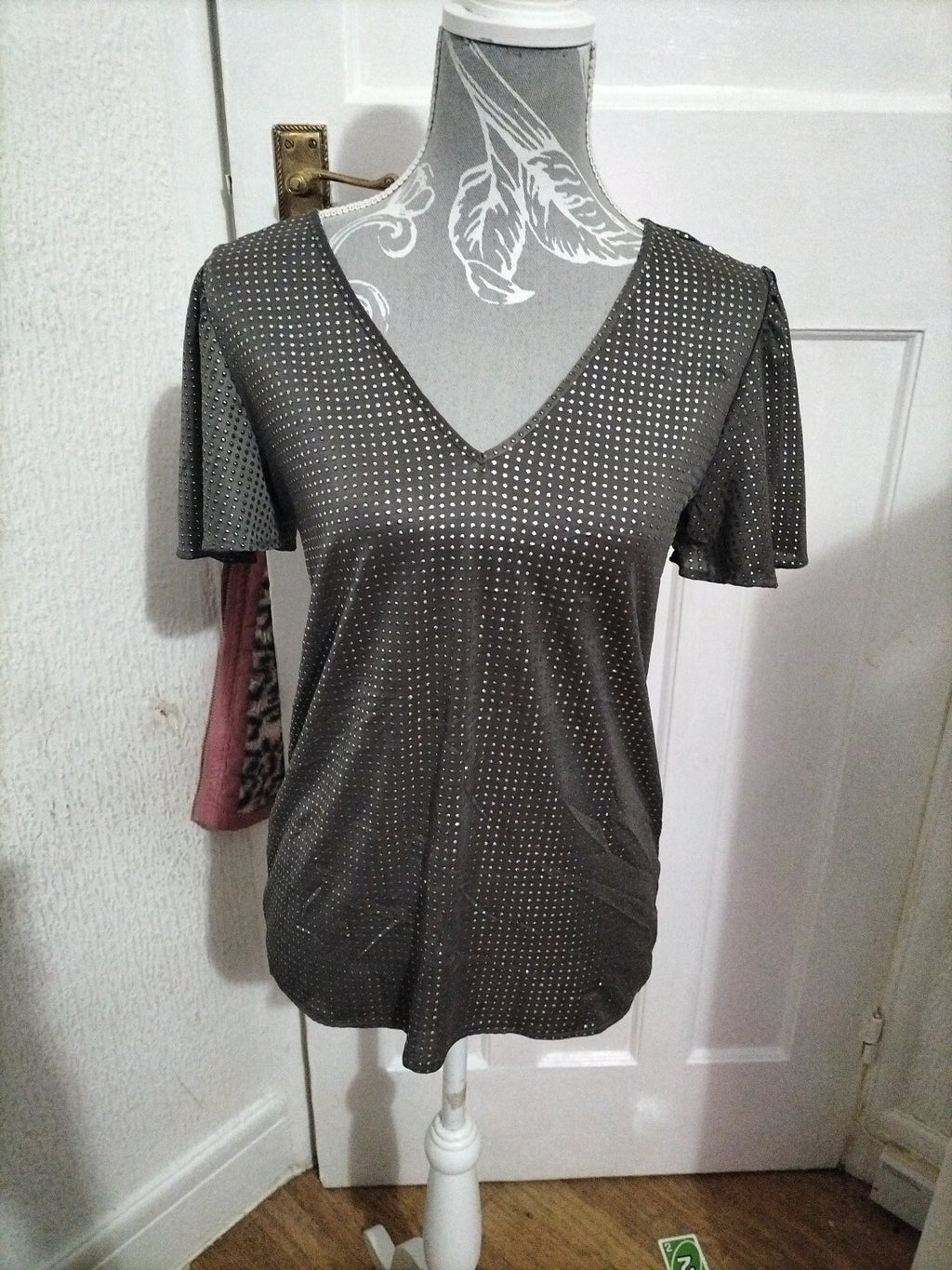 Ladies Unbranded Size 8 Grey Dyemonty Short Sleeved Blouse