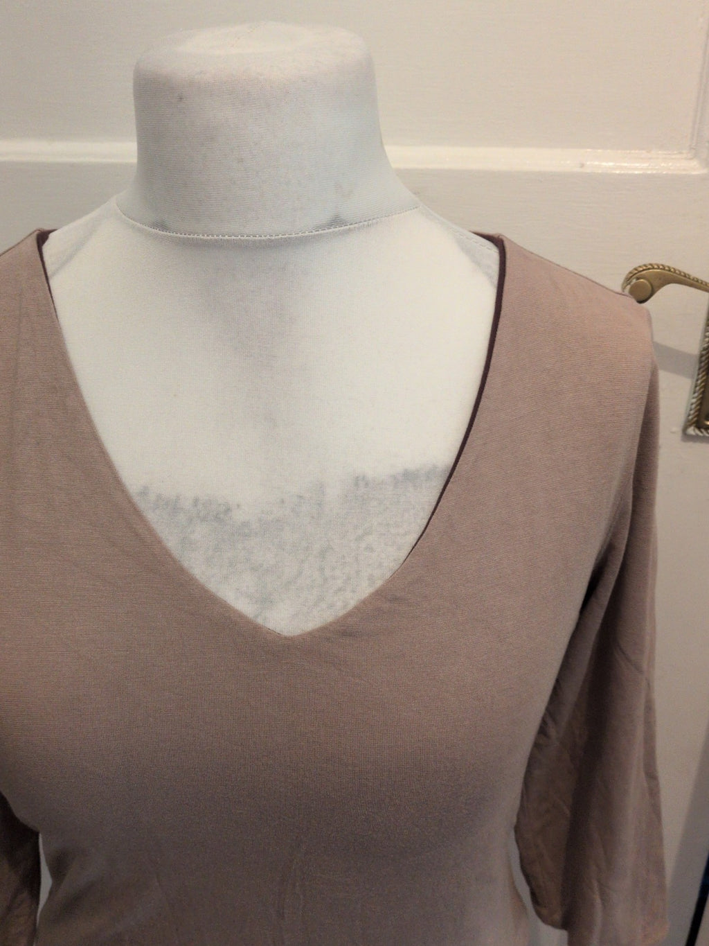 M/L Beige V Neck T-shirt Half Sleeve