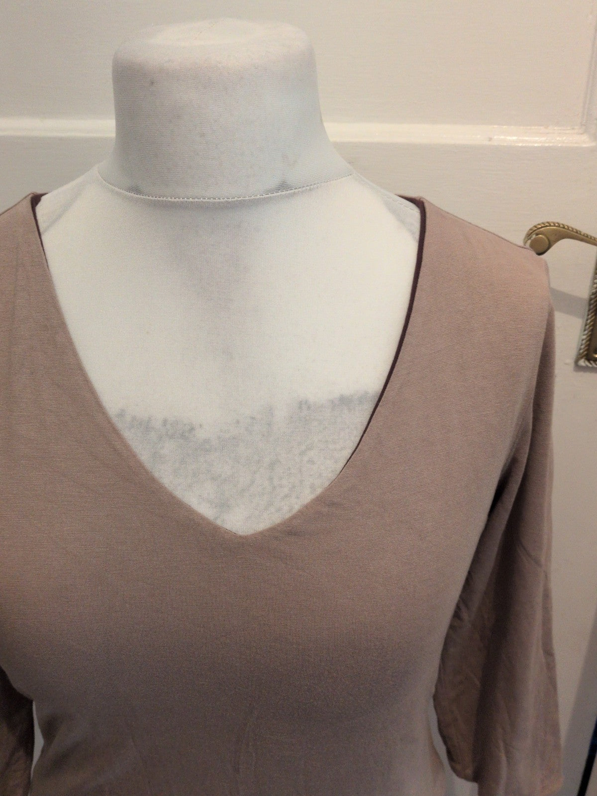 M/L Beige V Neck T-shirt Half Sleeve