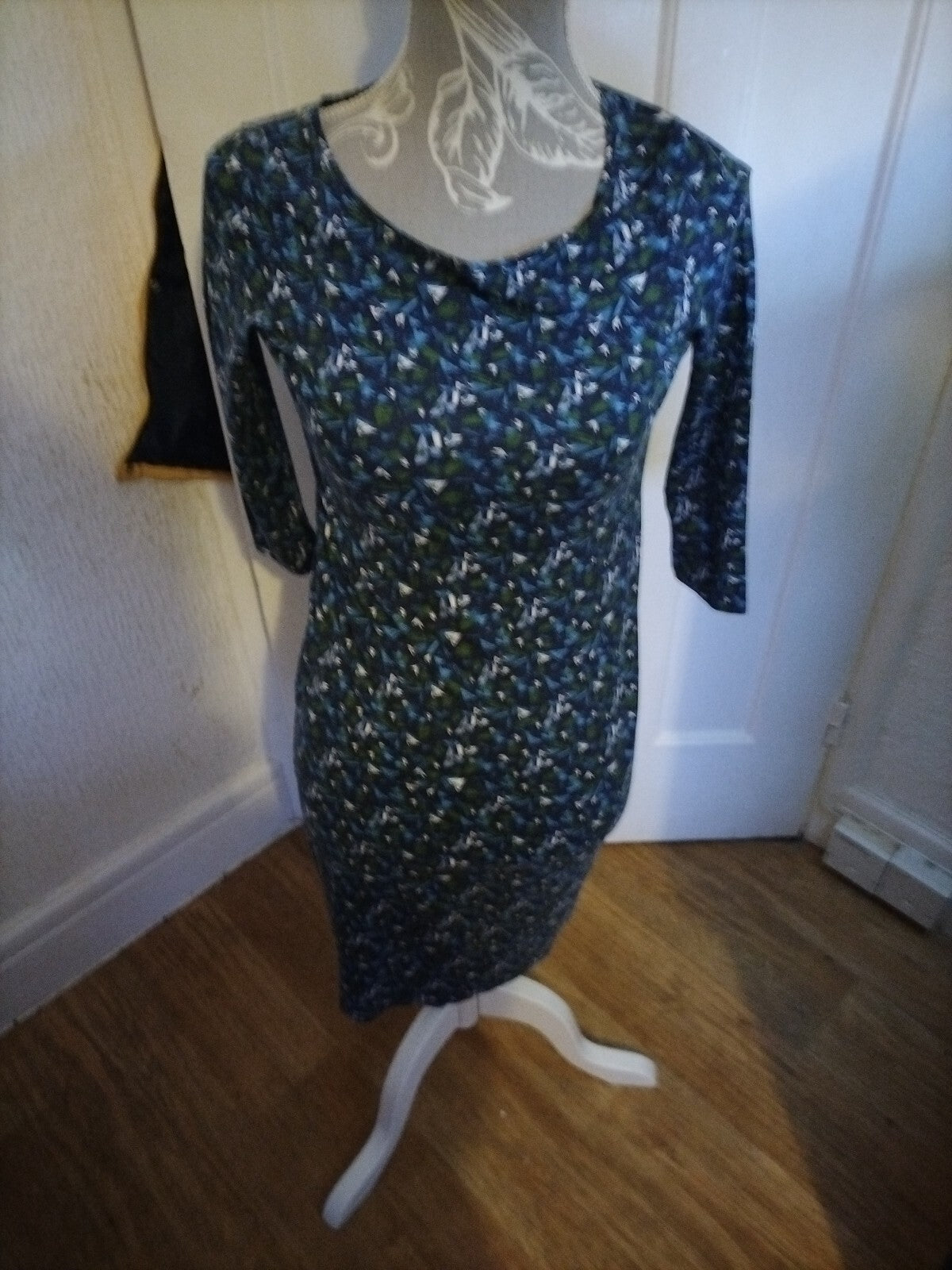 Ladies Pure Size 8 Navy/Green 3/4 Sleeved Dress