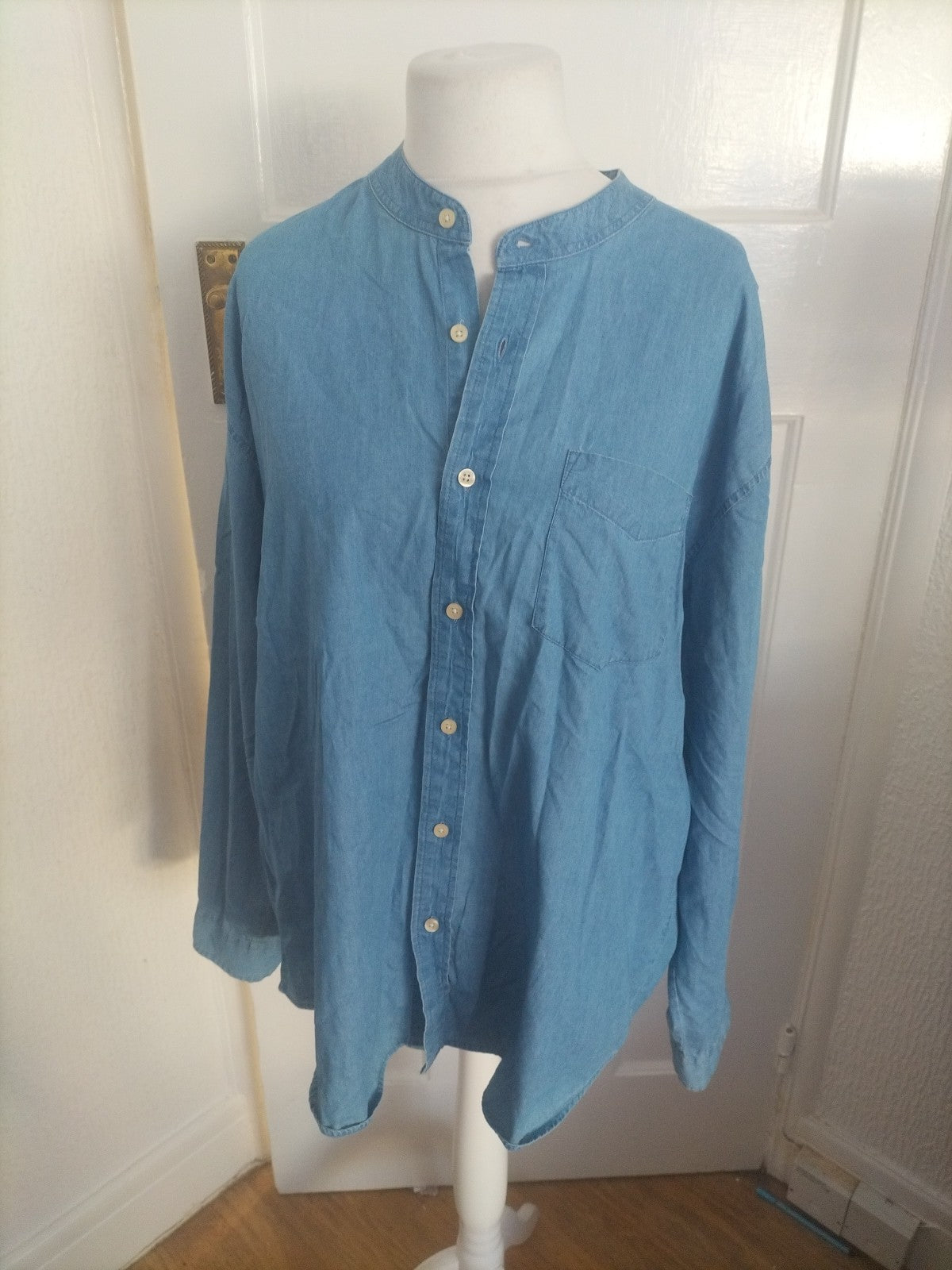 Mens Southbay Size 48/50 Denim Style Shirt