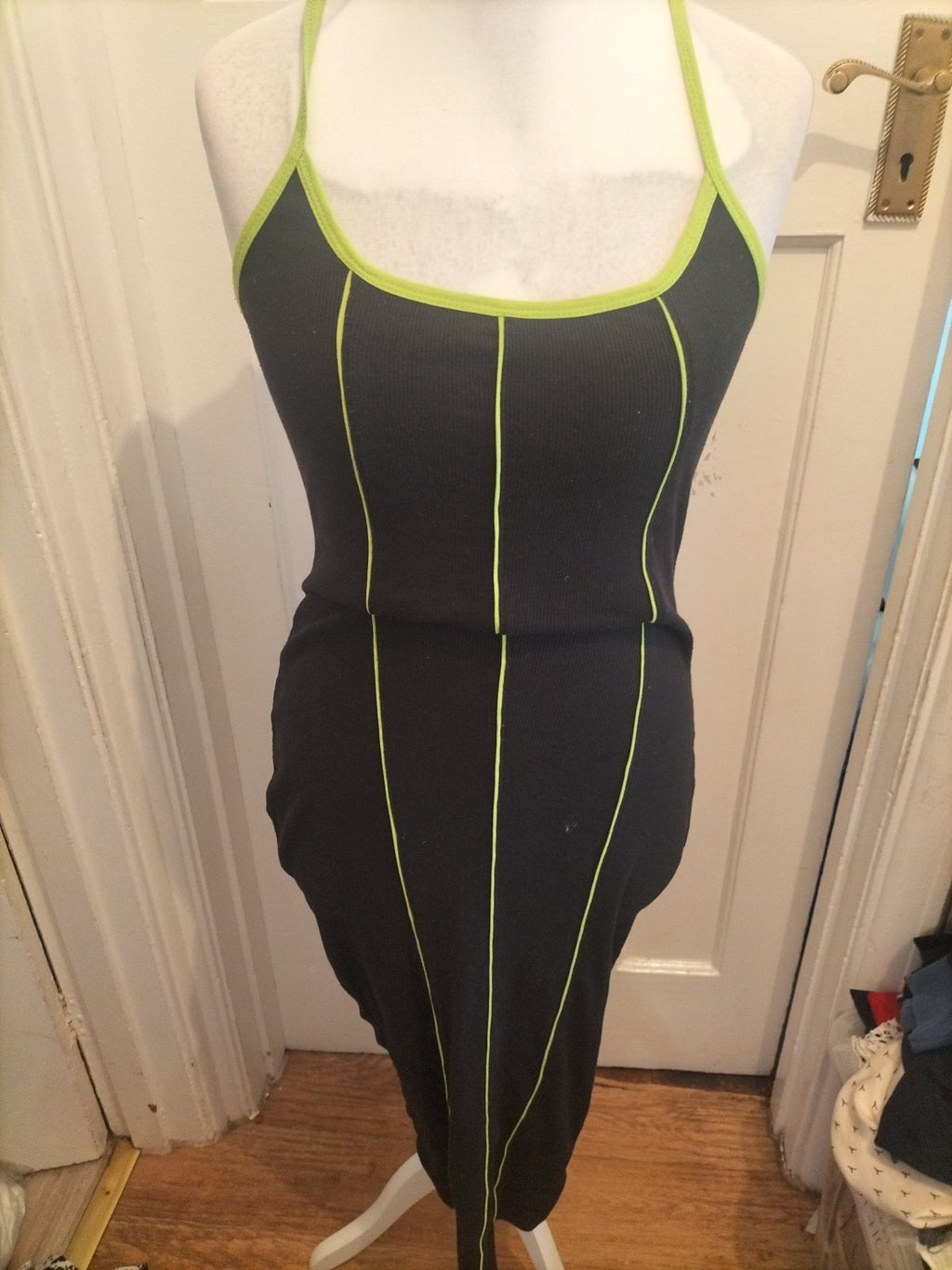 Ladies Misguided Size 10 Black And Green Pencil Dress