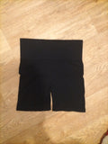 Ladies Papaya Size Medium Black Gym Shorts