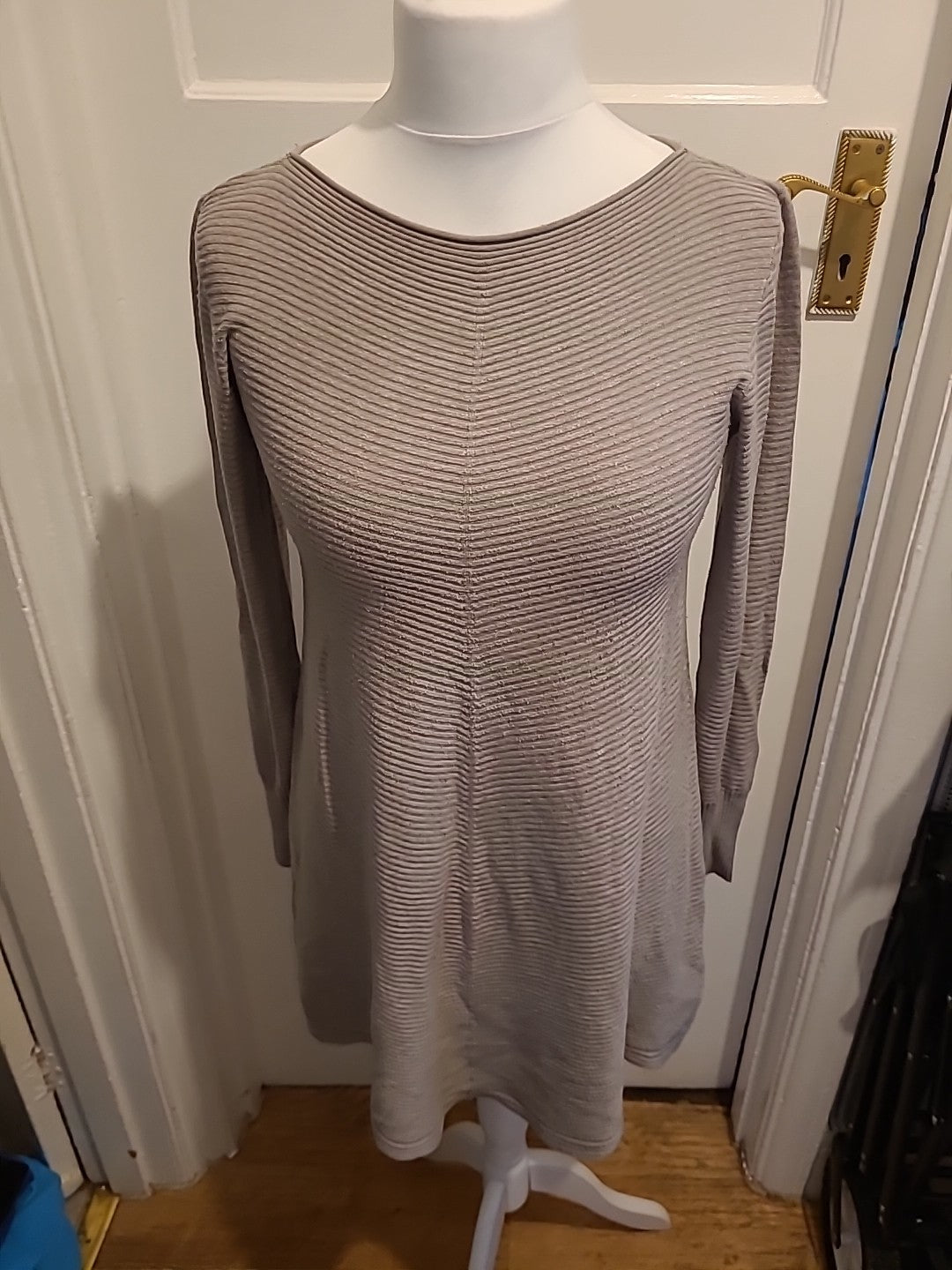 Ladies Size Large Grey Ribbed Italian Fabric Jumper
