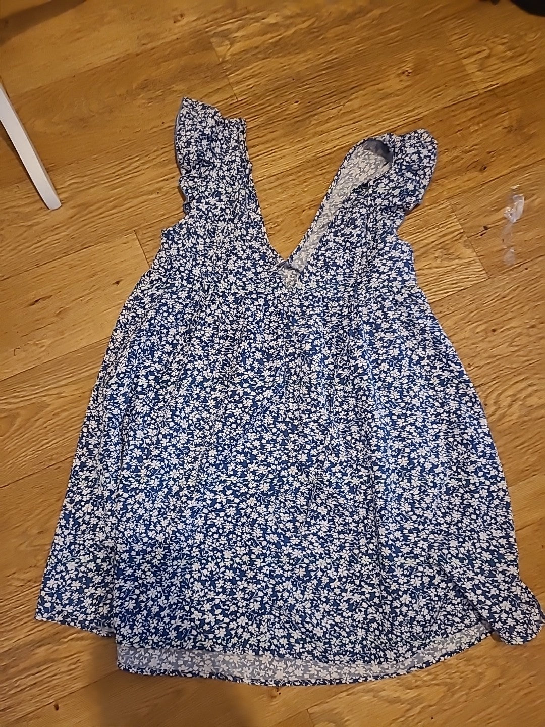 Ladies Shein Size XS Blue Floral V Neck Dress Sleeveless