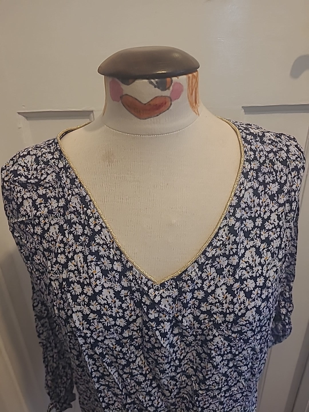 Ladies GOA Size Large Blue White Floral Long Sleeved Dress