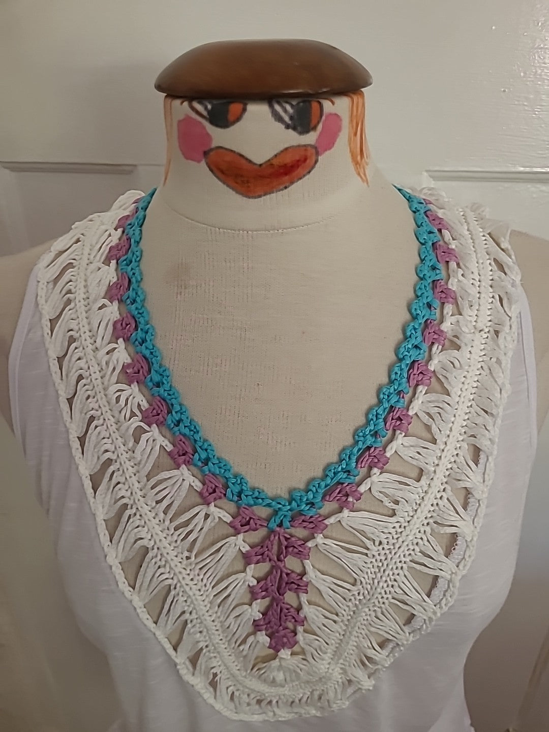 Brand New Ladies Primark 6/8 White Knitted Style Sleeveless Tshirt