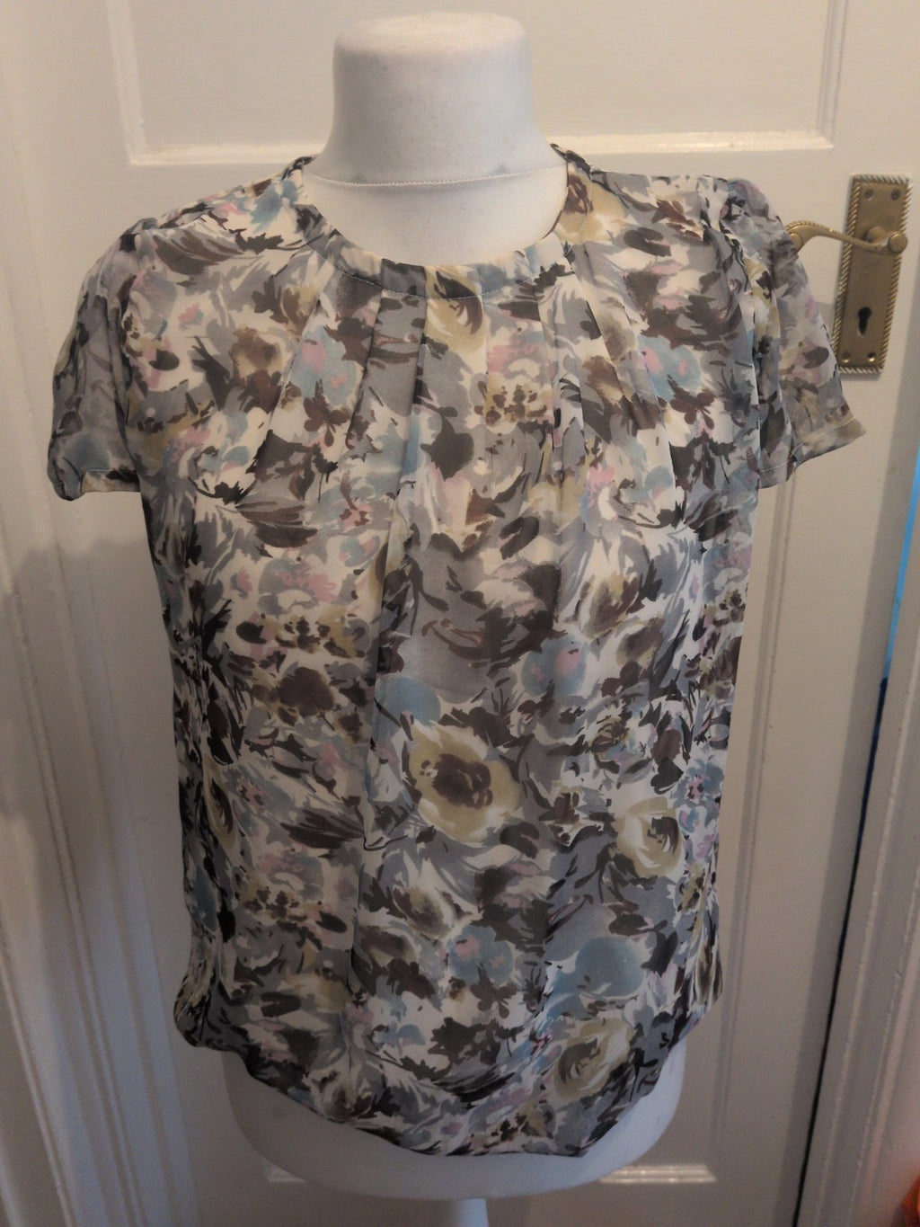 Peacocks 8 Multi Colour Floral Short Sleeve Blouse