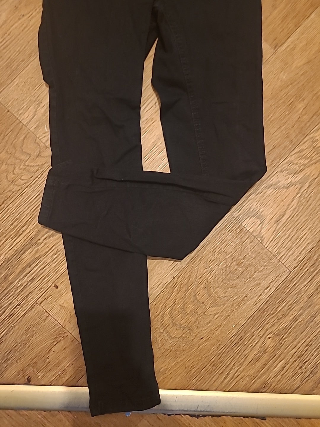 Ladies Pull&Bear Size 10-12 Black Slim Jeans