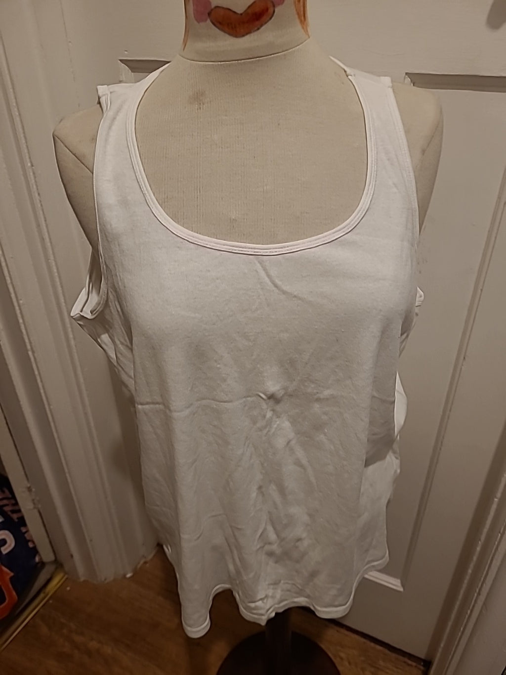 Mens Peacocks Size XL Peak Performance White Sleeveless Vest Top