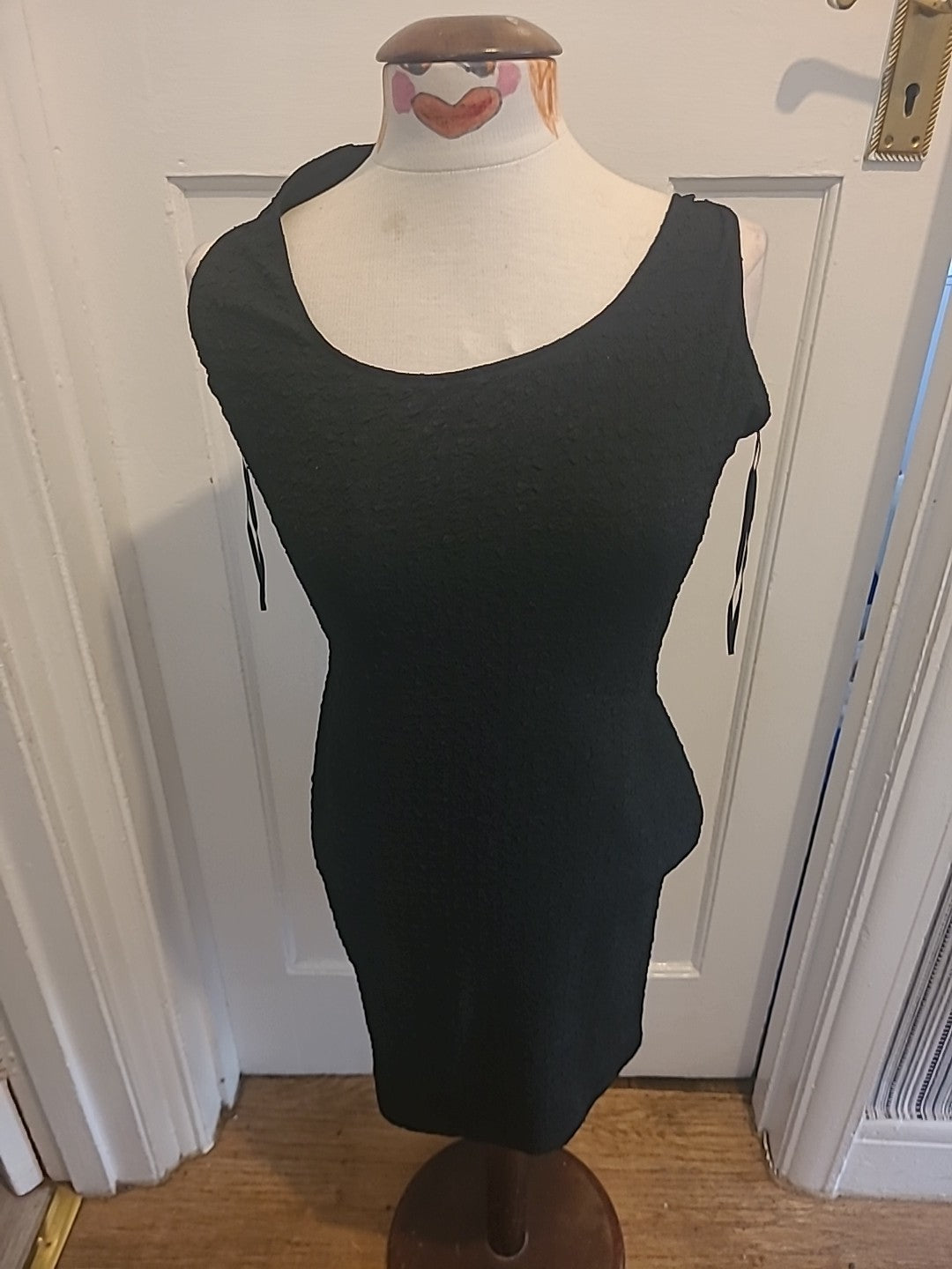Ladies H&M Size Medium Black Criss Cross Sleeveless Dress
