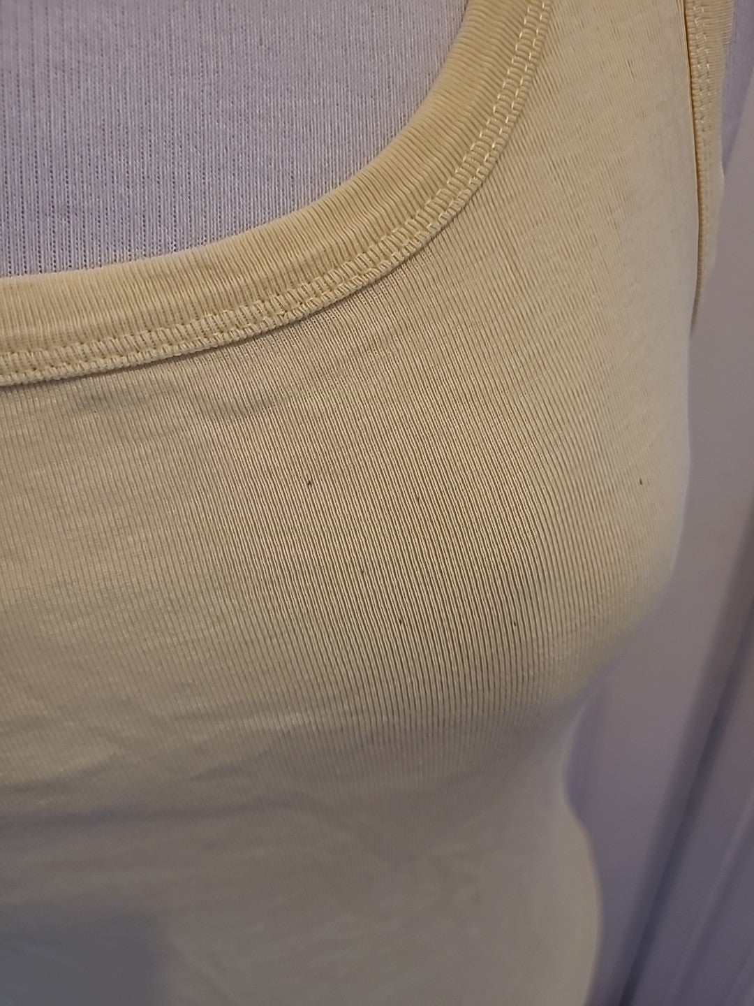 Ladies Tu Size 14 Lemon Sleeveless Vest/Tank Top(Has Few Marks On Front)