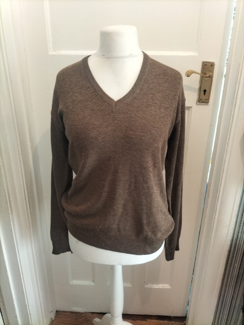 Cisio Brown Large V Neck Jumper
