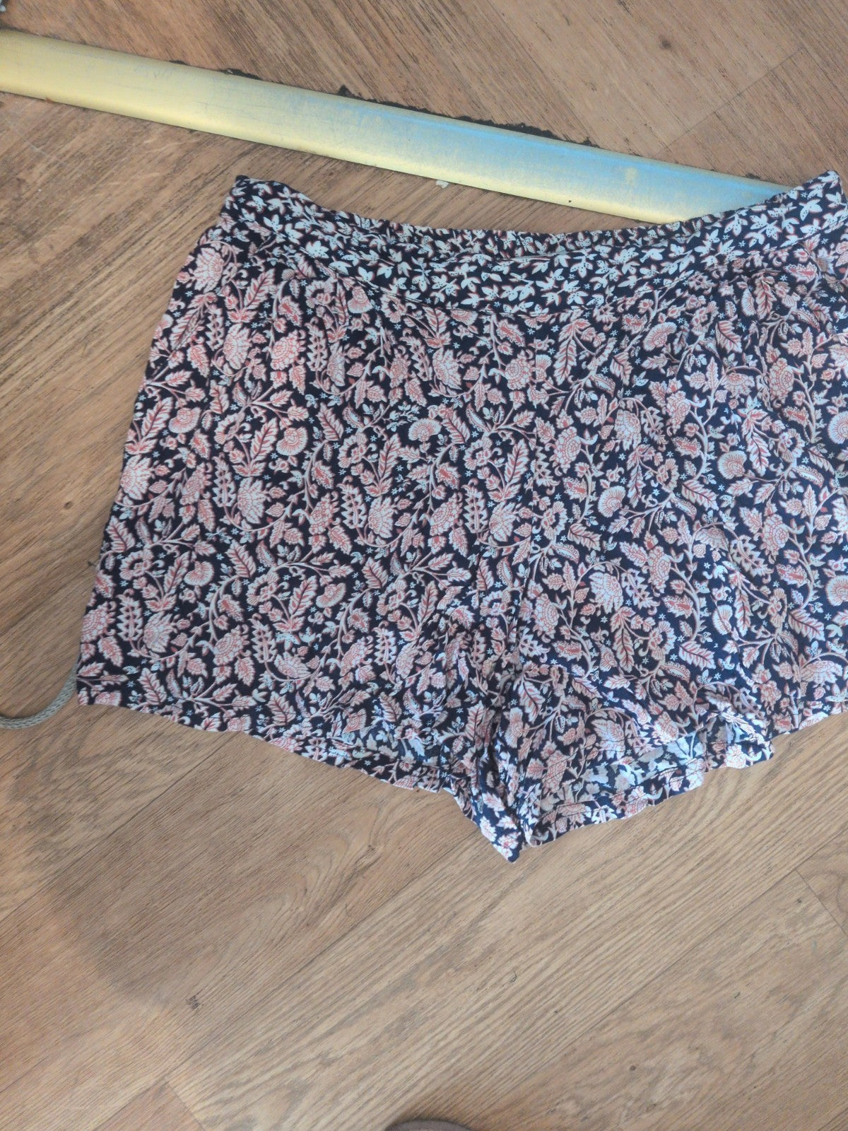 Peacocks 12 Navy Floral Aztec Elasticated Shorts