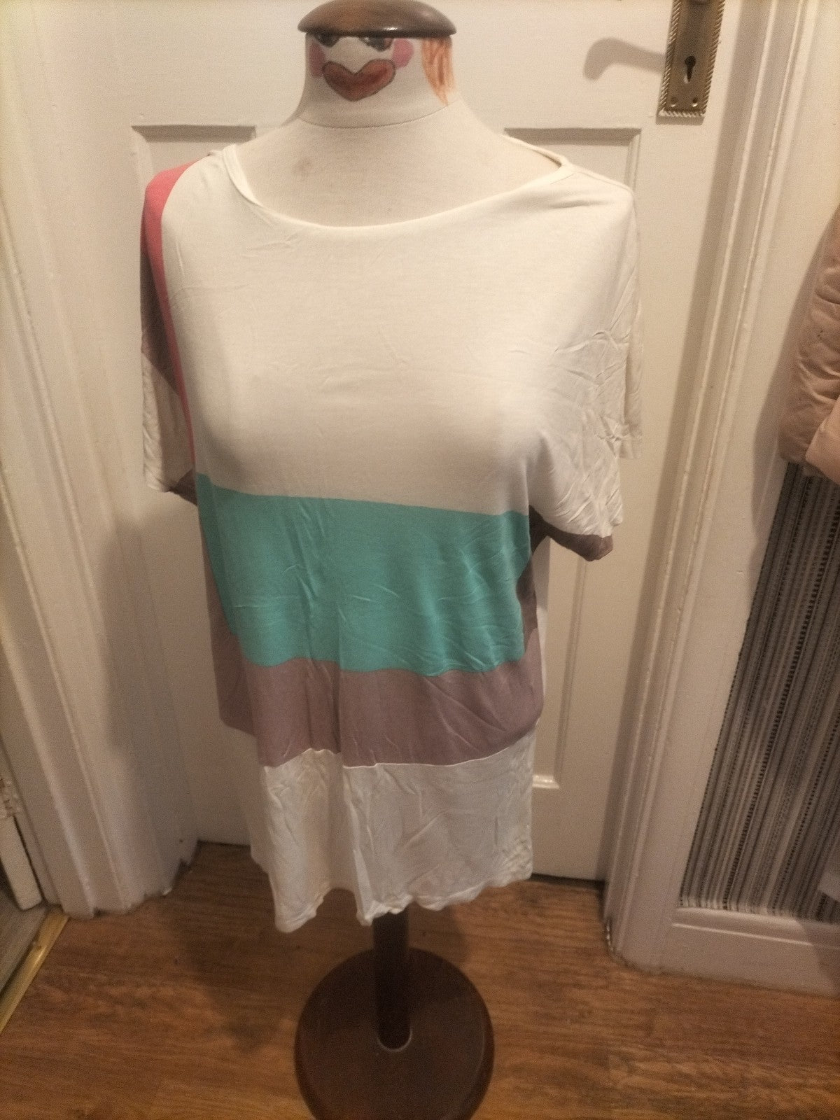 Ladies Next Size 8 Peach White Short Sleeved Tshirt