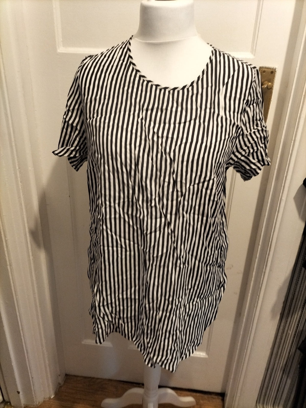 Ladies H&M Size 18 Black And White Striped Blouse