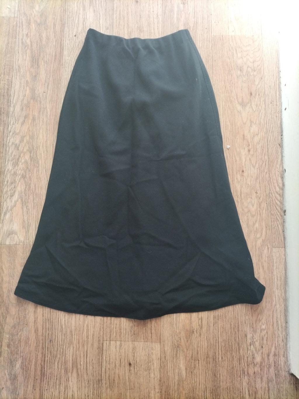 Ladies Marks And Spencer Size 8 30" Length Black Lined Flare Skirt