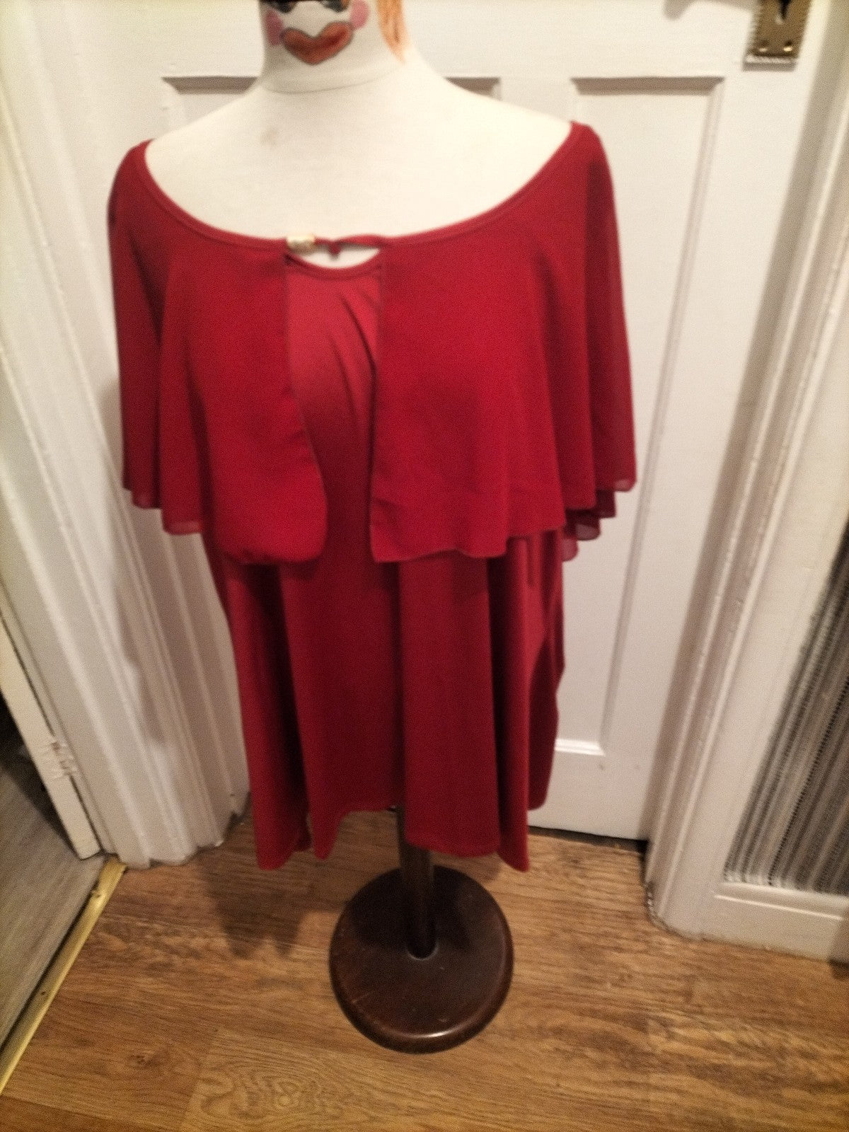 Ladies Size 4XL Plus Burgundy Flowy Sleeved Tshirt
