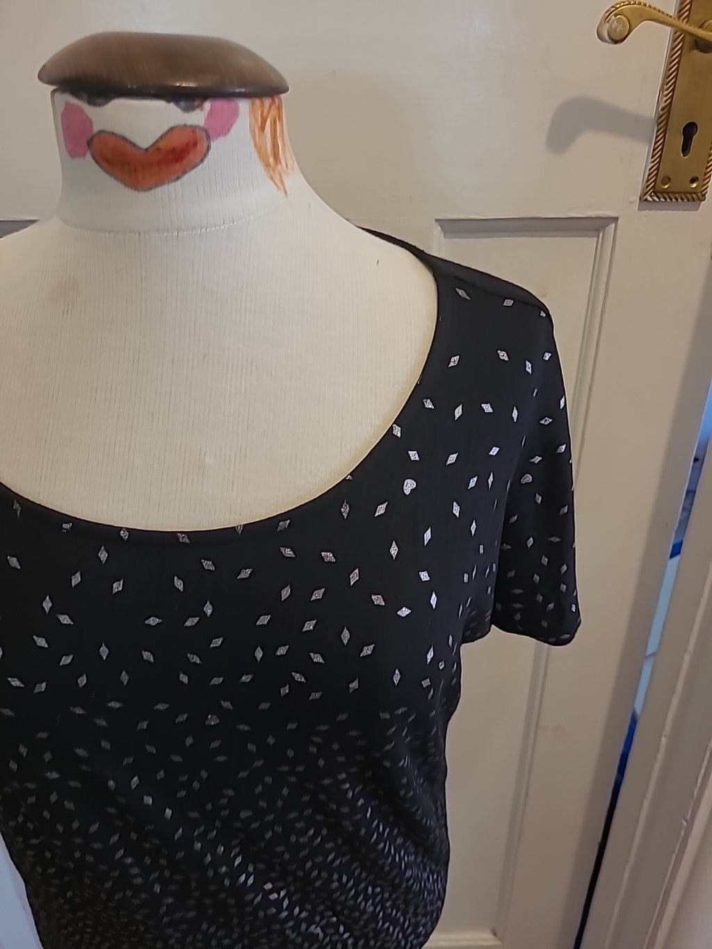 Ladies Betty Barclay Size 10 Black Silver Short Sleeved Tshirt