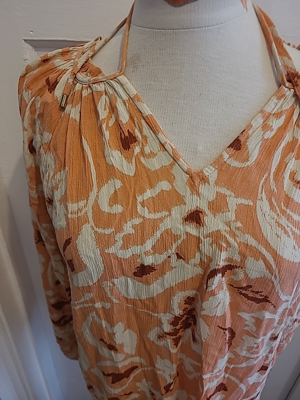 Ladies Peacocks Size 8 Pink Cream Long Sleeved Blouse