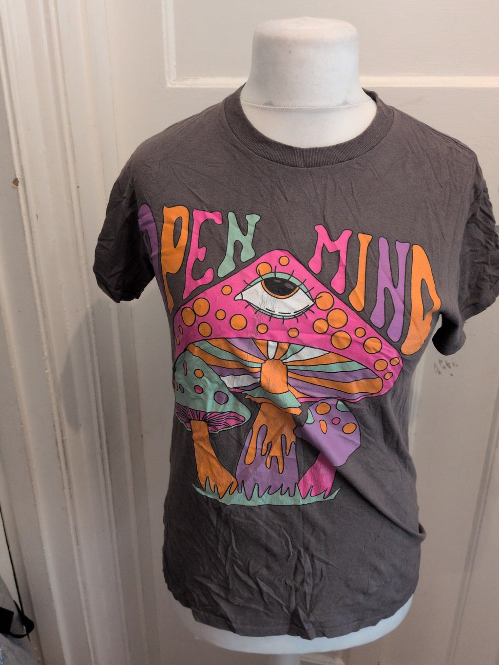 Ladies Minted Medium Dark Grey Print(Cracking) Short Sleeve T-shirt