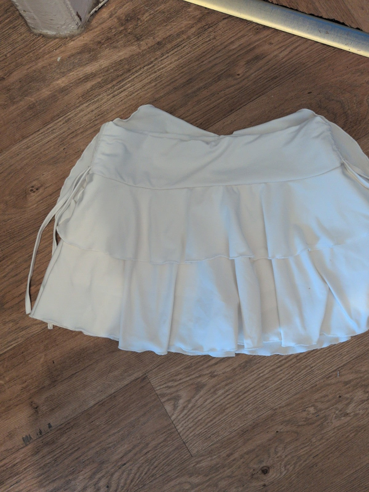 Ladies Shein Large White Stretch Mini Skirt
