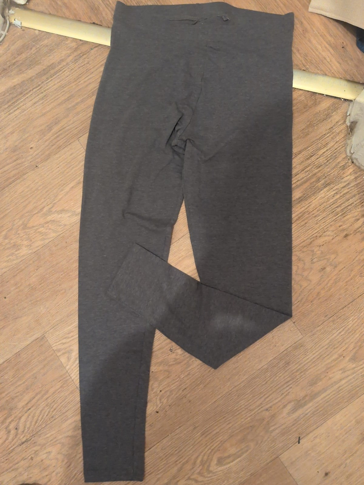 Esmara 12-14 Grey Capri Leggings