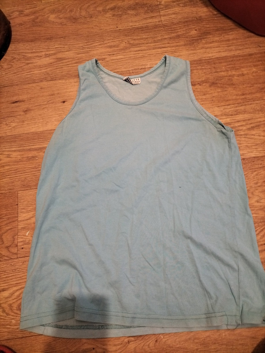 Ladies Essentials Size 14 Turquoise Sleeveless Top