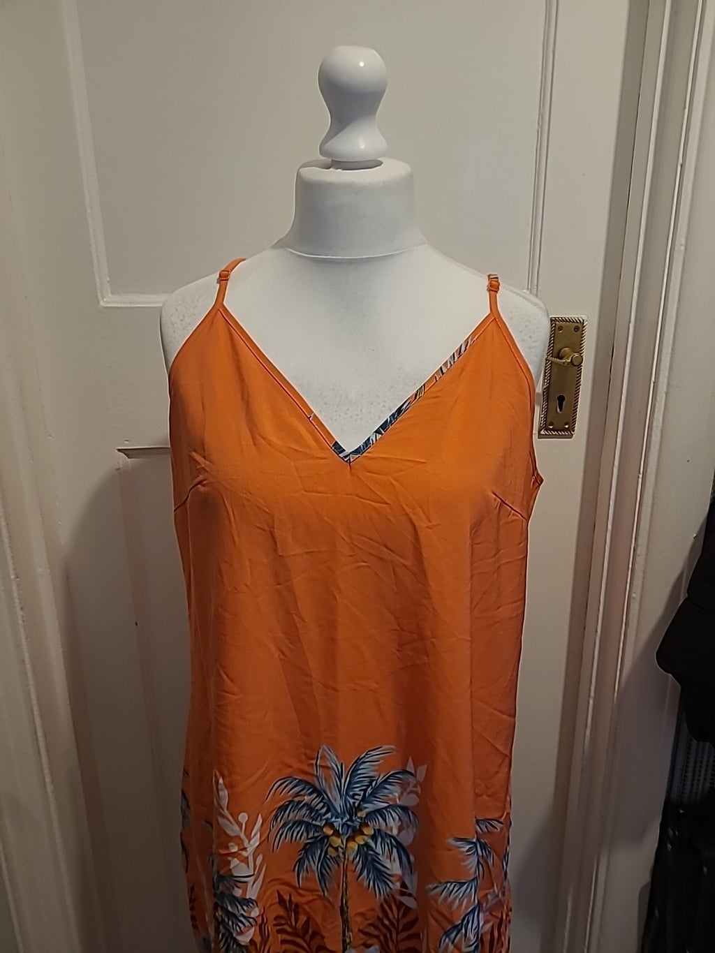 Ladies Shein Curve Size 1XL Coral Fruit Tree Sleeveless Blouse