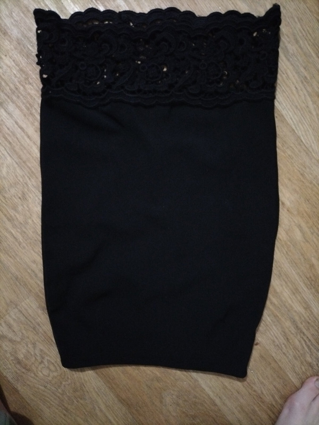Ladies Amanda Marshall Size Small Black Skirt