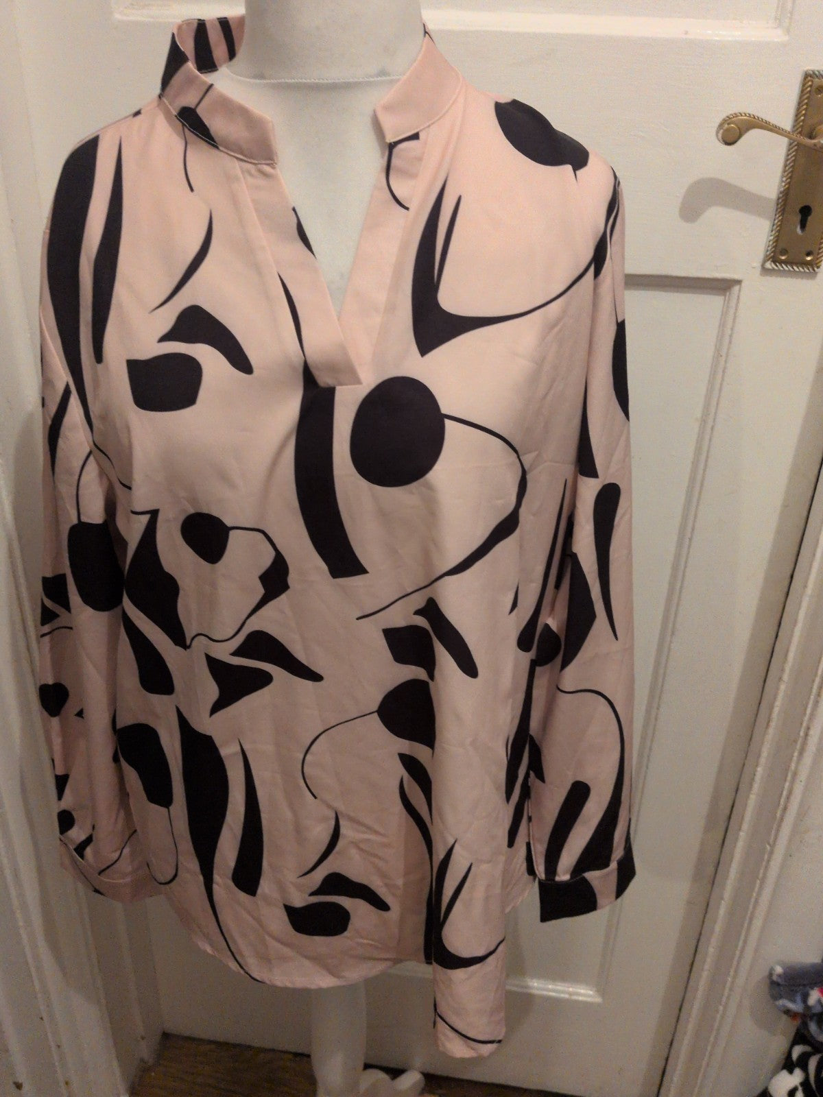 2XL Pale Pink And Black Long Sleeve Blouse