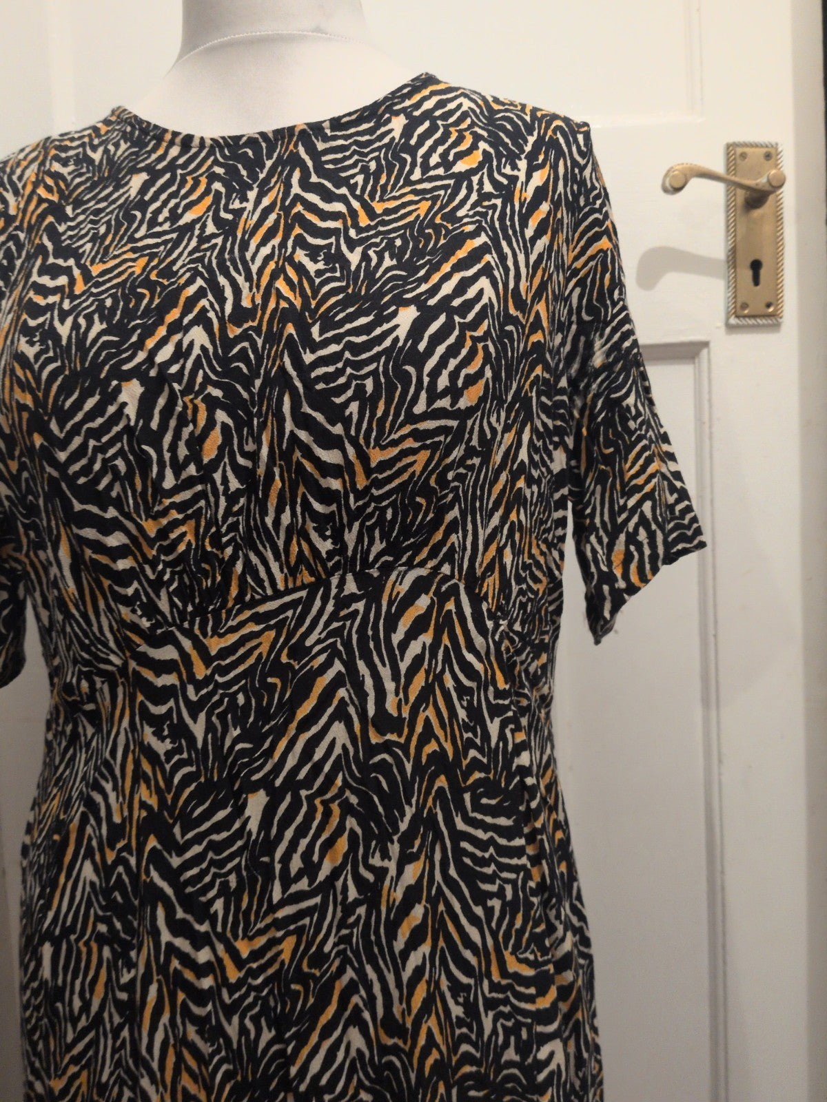 Ladies Next Size 16 Orange Black And Cream Short Sleeve Long Length Dress