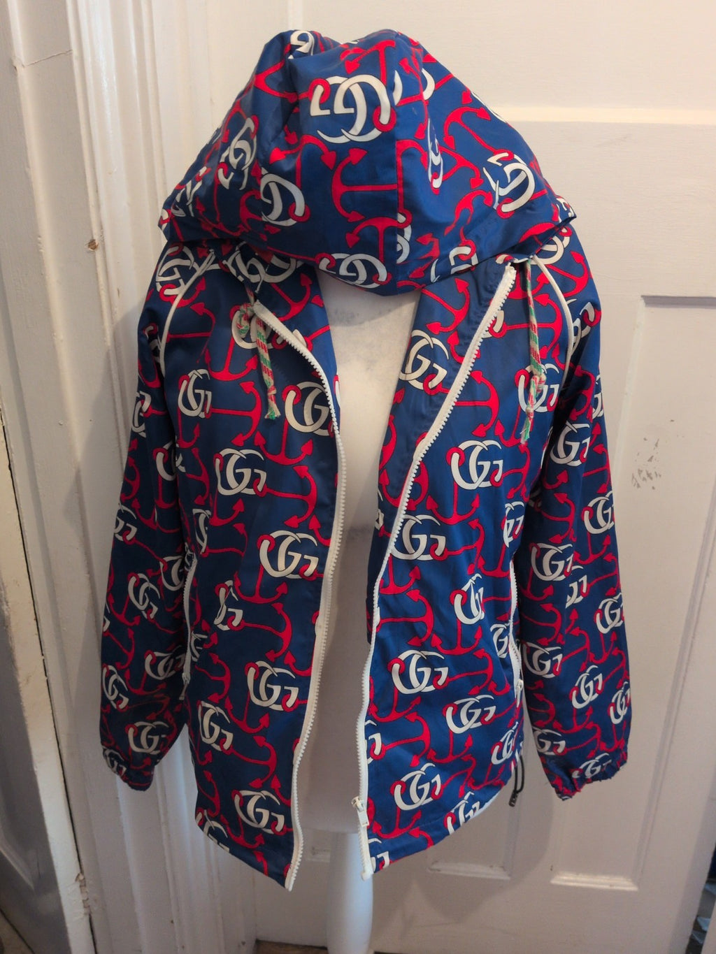Ladies Gucci Large Blue And Red Rain Coat