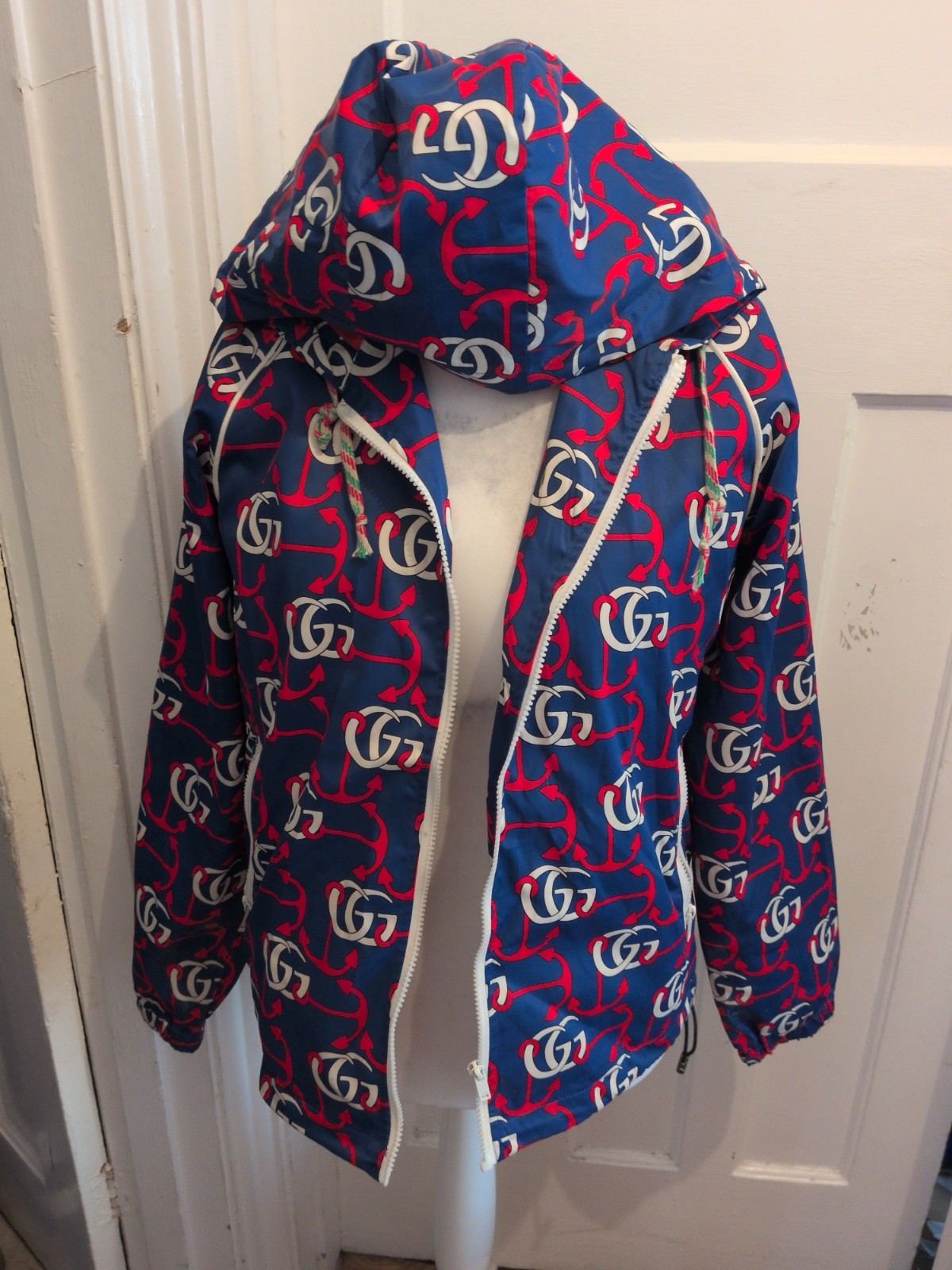 Ladies Gucci Large Blue And Red Rain Coat
