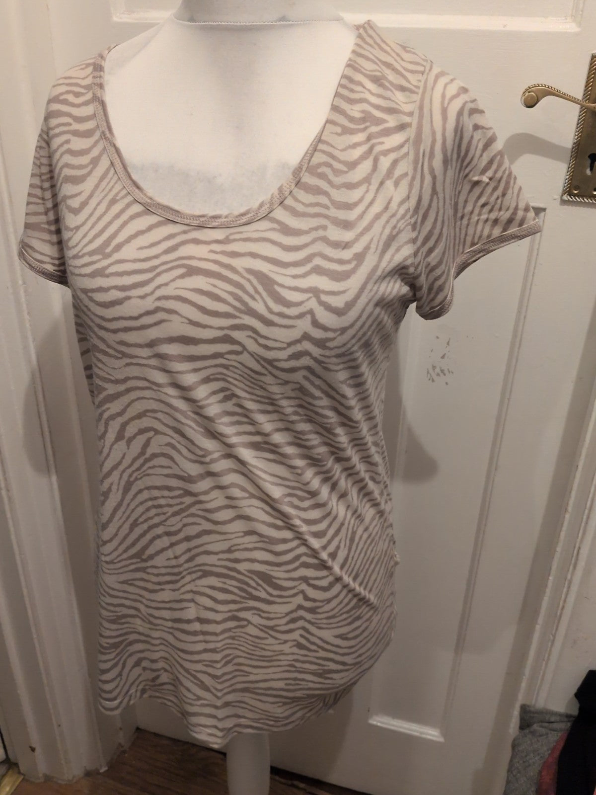 TU 16 Pale Zebra Print Short Sleeve T-shirt