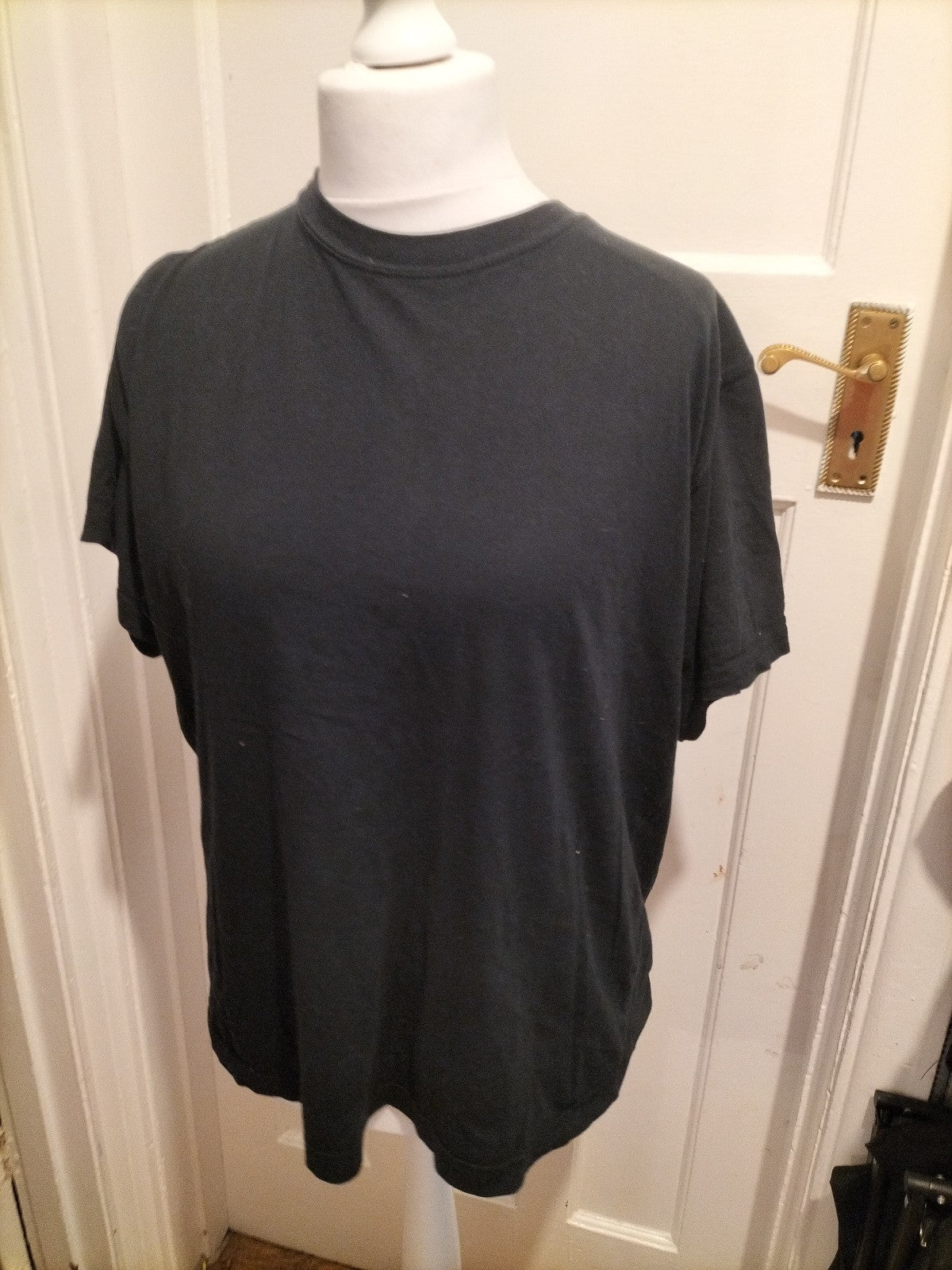 Mens Mackays Size Medium Black Short Sleeved Tshirt