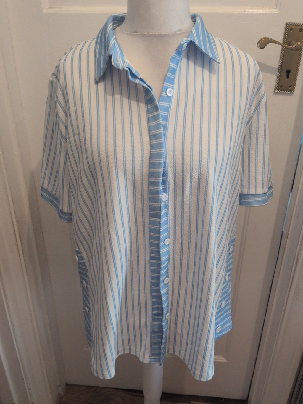 Ladies Size 4XL Blue Striped Collared Short Sleeve Blouse