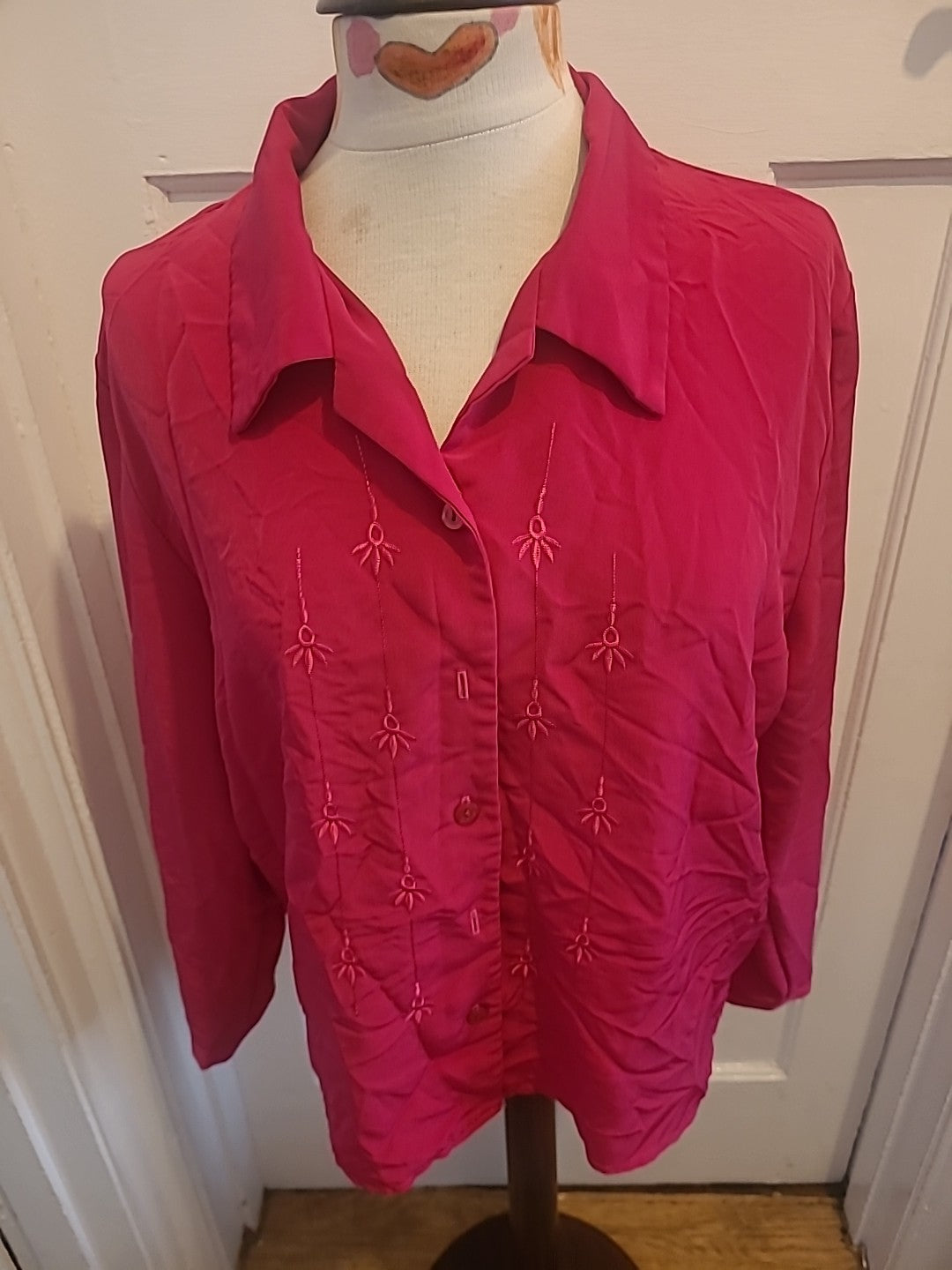 Ladies Michael Gold Size 18 Hot Pink Long Sleeved Blouse