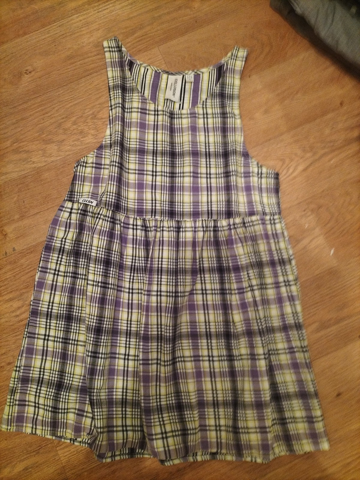 Ladies Collusion Size 4 Lilac Lime Black Sleeveless Dress