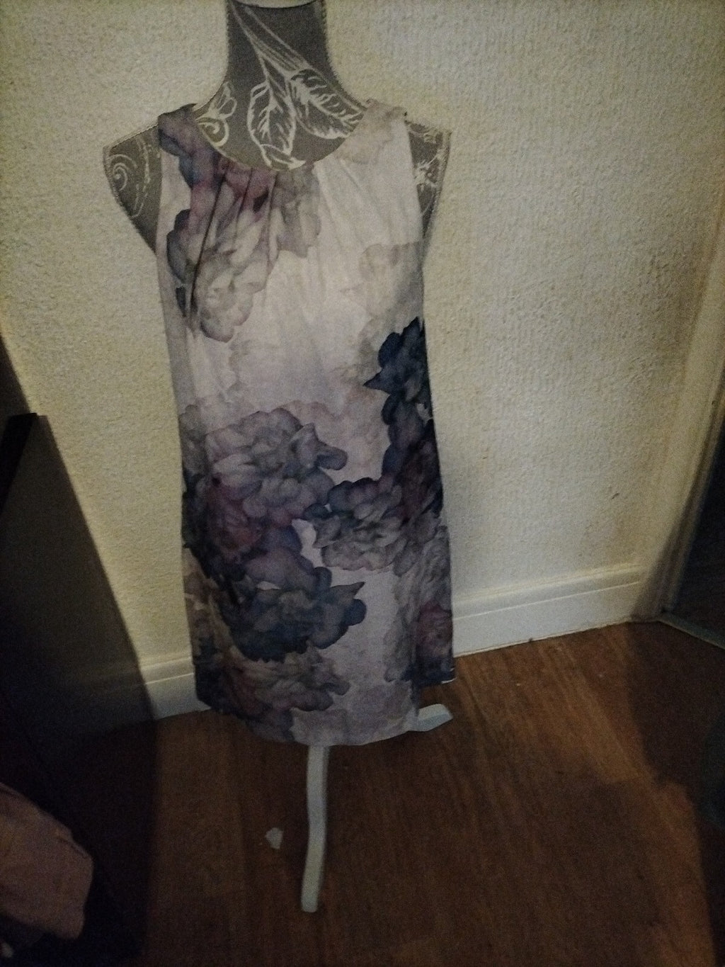 Ladies H+M Size 6 Floral Sleeveless Lined Dress