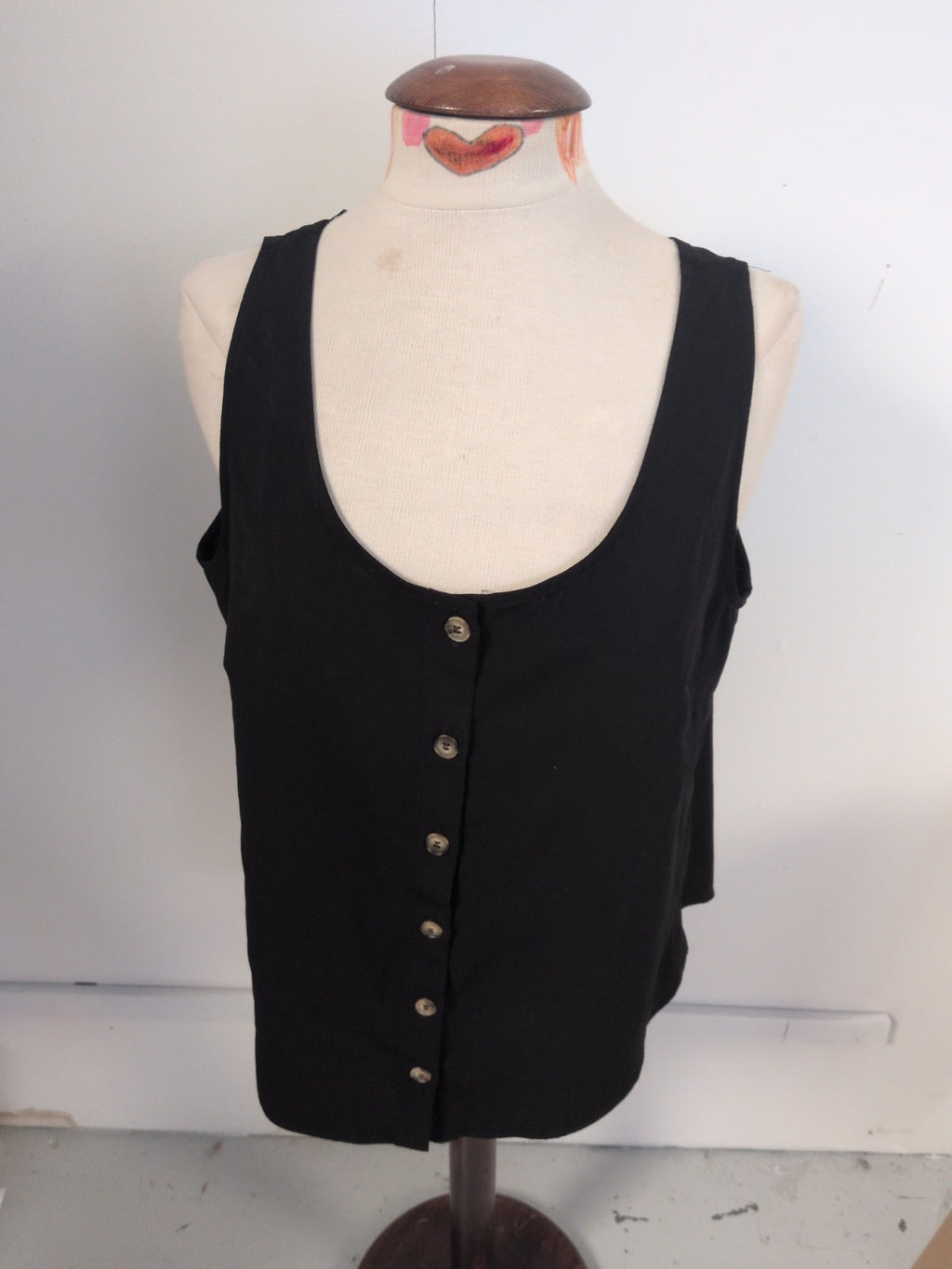 Tu 16 Black Buttoned Sleeveless Blouse