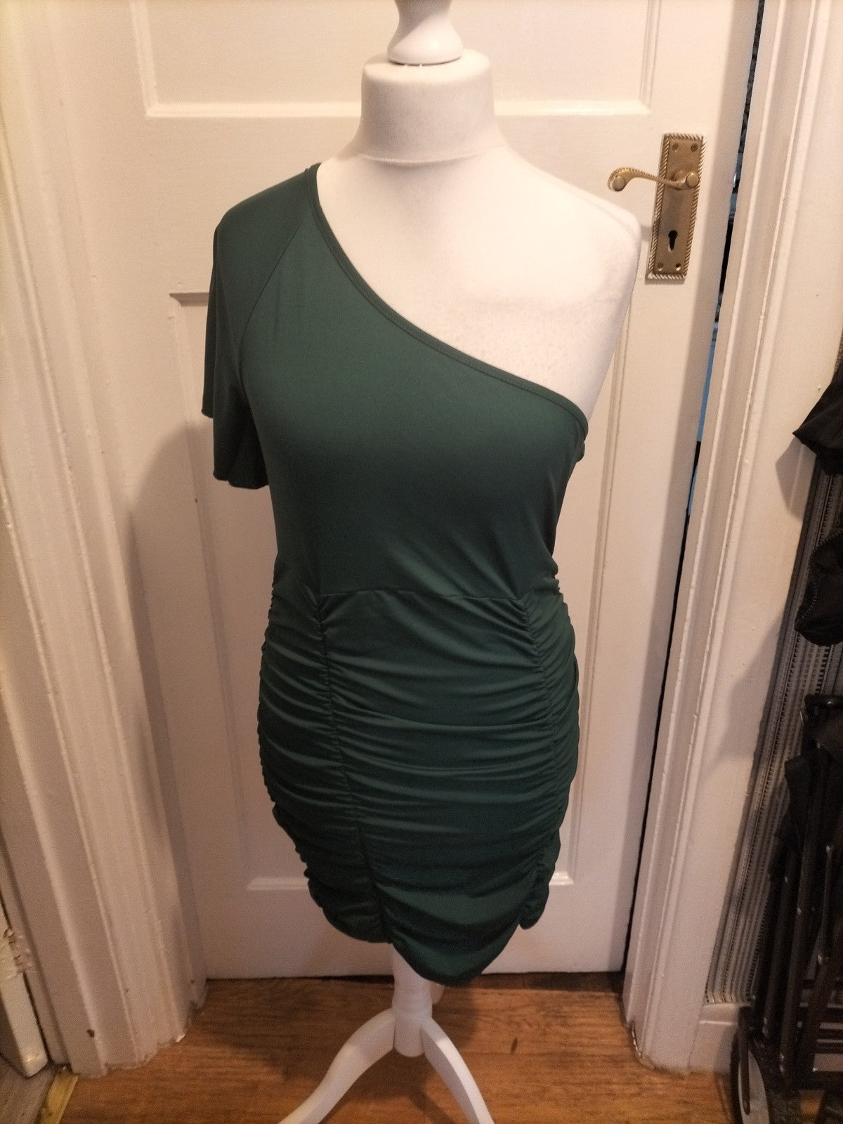 Ladies Size XL Bottle Green Cold Shoulder Ruched Dress