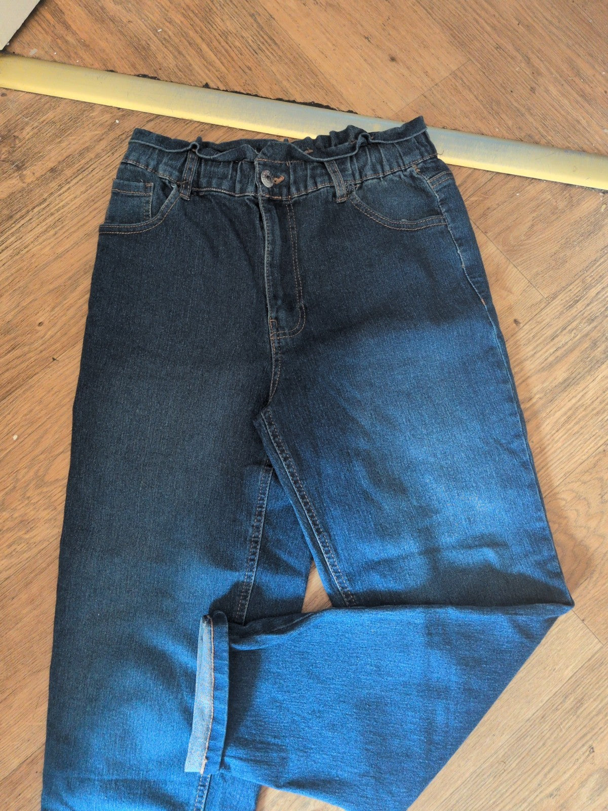 Ladies Beloved Size 8 Elasticated Denim Jeans