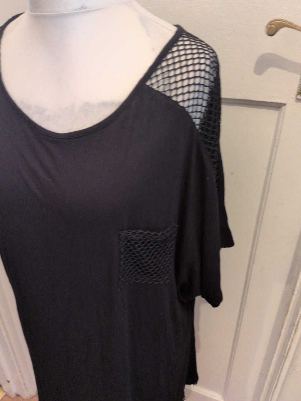 Ladies Size 24 Black Short Sleeve T-shirt With Lacey Trim