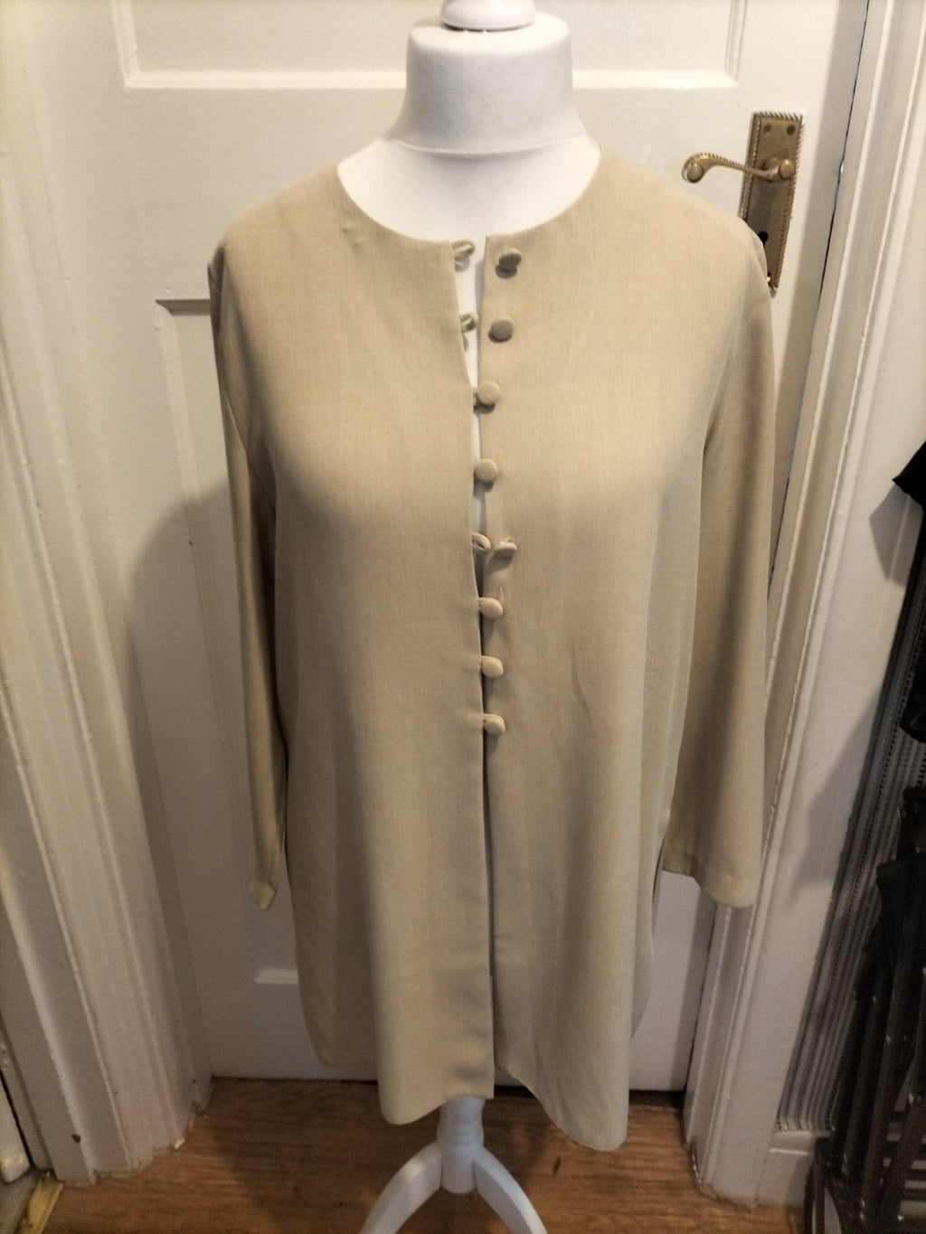 Ladies C&A Size Large Beige Lined Buttoned Longline Blouse/Blazer